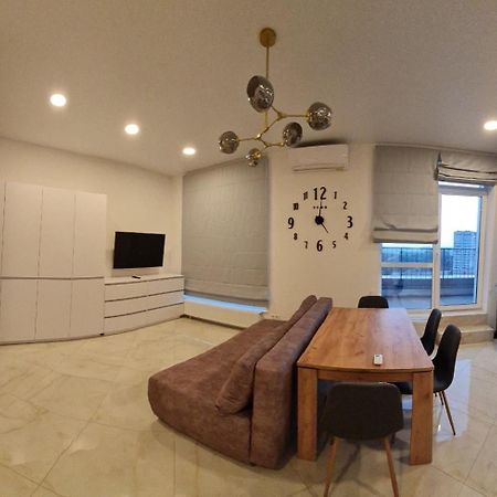 Apartplus - Затишні Апартаменти Dnipro Luaran gambar